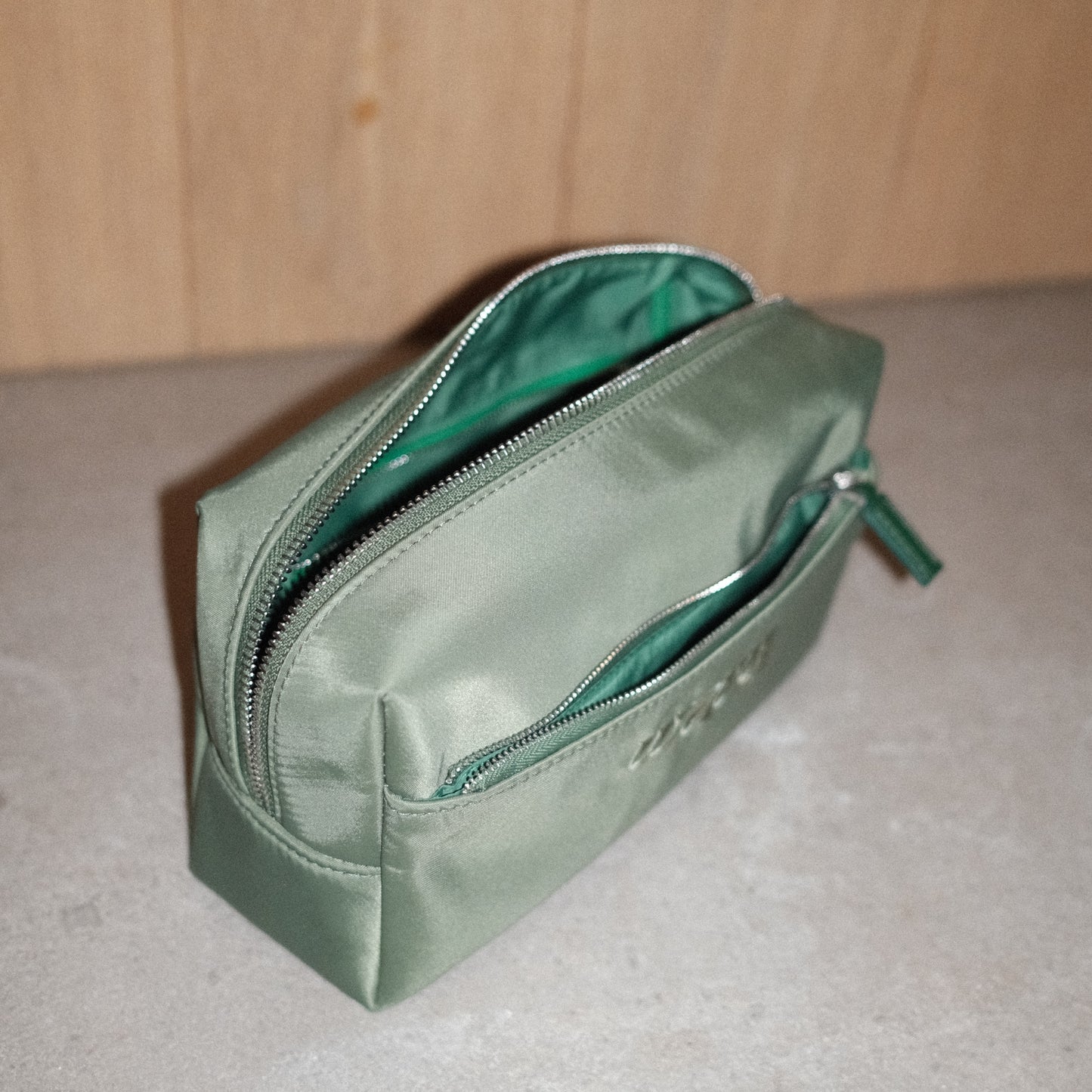 Nylon Premium Washbag